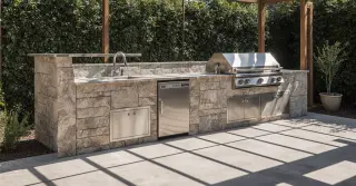 Outdoor Kitchen Enclosed